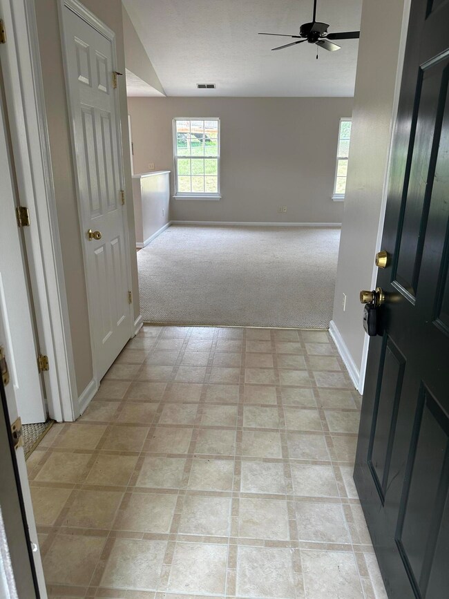 105 Robert M Green Blvd, Frankfort, KY 40601 - photo 6