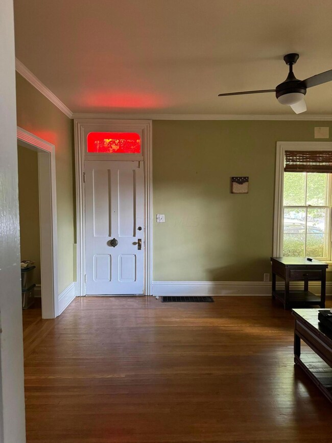 315 E Franklin St, Circleville, OH 43113 - photo 5