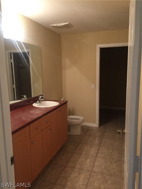 1240 Hillcrest St E, Lehigh Acres, FL 33974 - photo 6