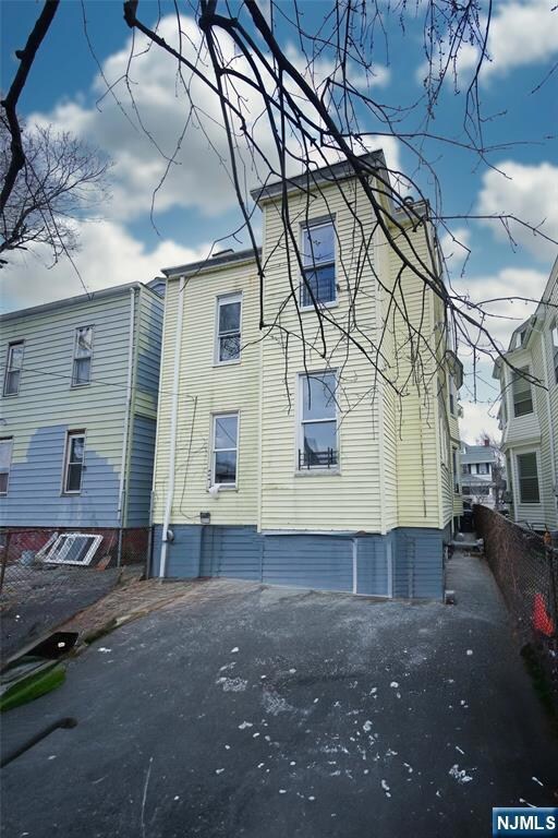 889 S 16th St, Newark, NJ 07108 - photo 4