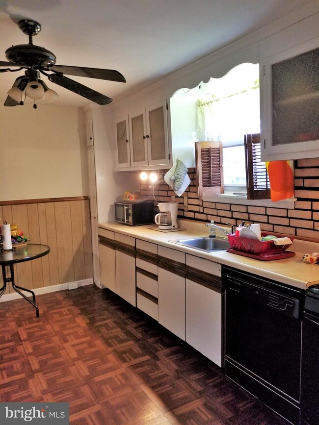 503 Arbor Rd, Lansdowne, PA 19050 - photo 7