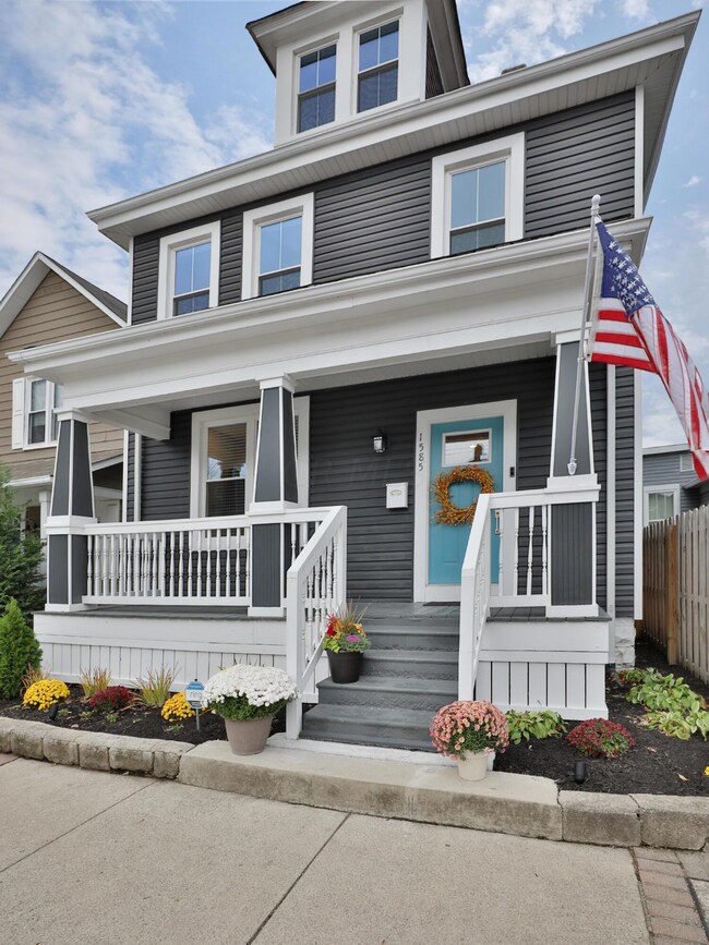 1585-S-Fourth-03