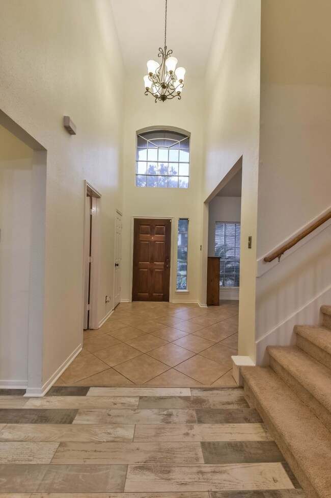 25723 Oakridge Forest Ln, Spring, TX 77386 - photo 5