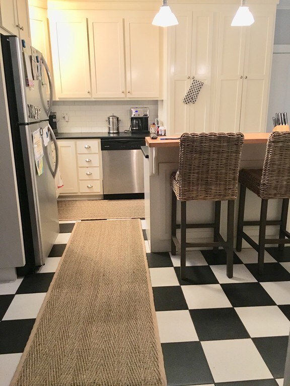 65 Crescent St, Franklin, MA 02038 - photo 4