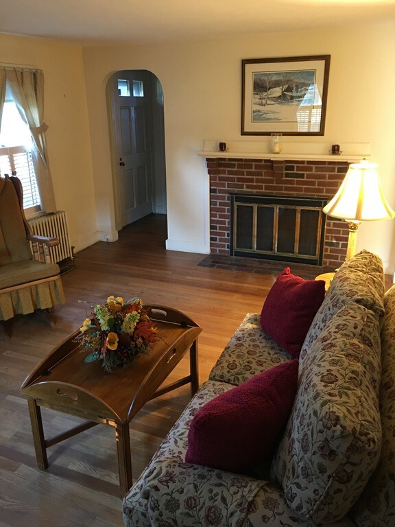 295 Woburn St, Lexington, MA 02420 - photo 2