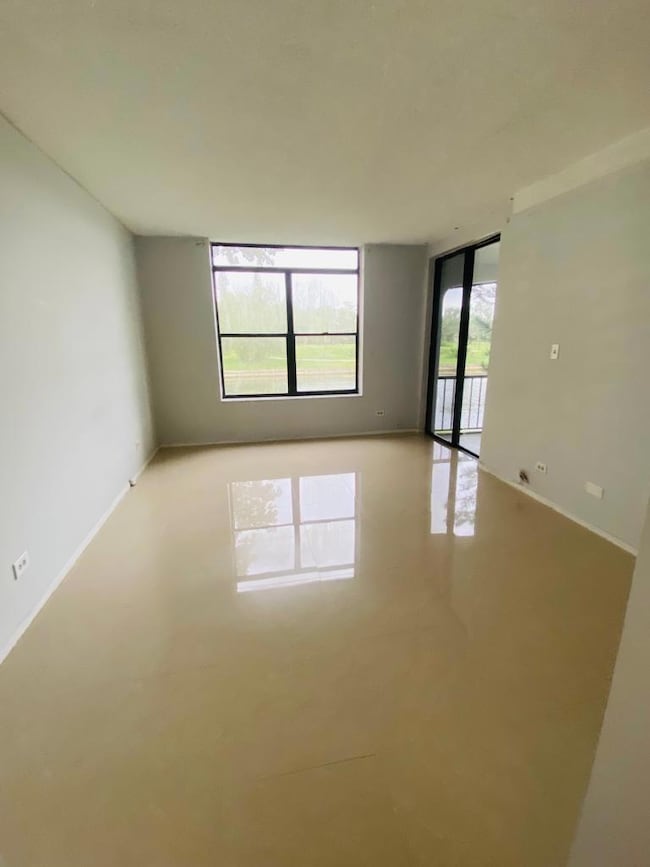 3760 Inverrary Dr unit 2H, Lauderhill, FL 33319 - photo 3