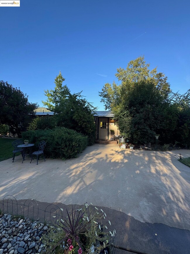 10576 Converse Rd, Coulterville, CA 95311 - photo 2