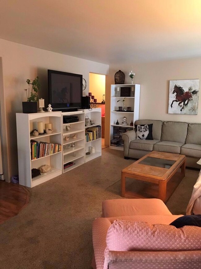 568 Village Dr unit 24, Central Point, OR 97502 - photo 6