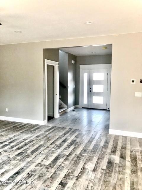 Entry Area- Photo Similar