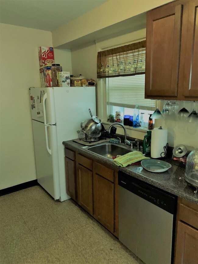 2067nfourth kitchen
