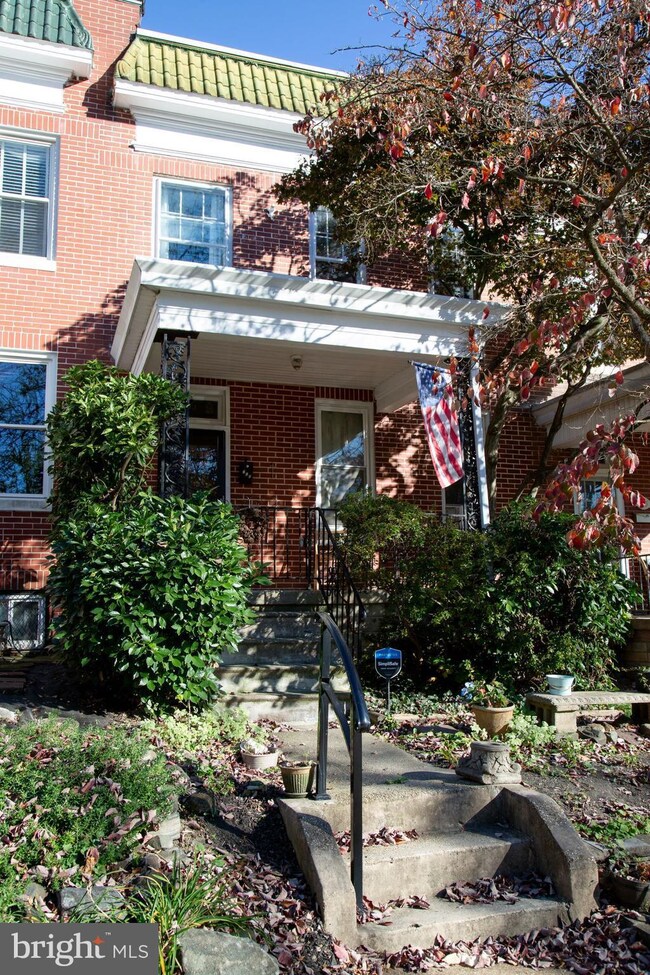 113 S Wickham Rd, Baltimore, MD 21229 - photo 4