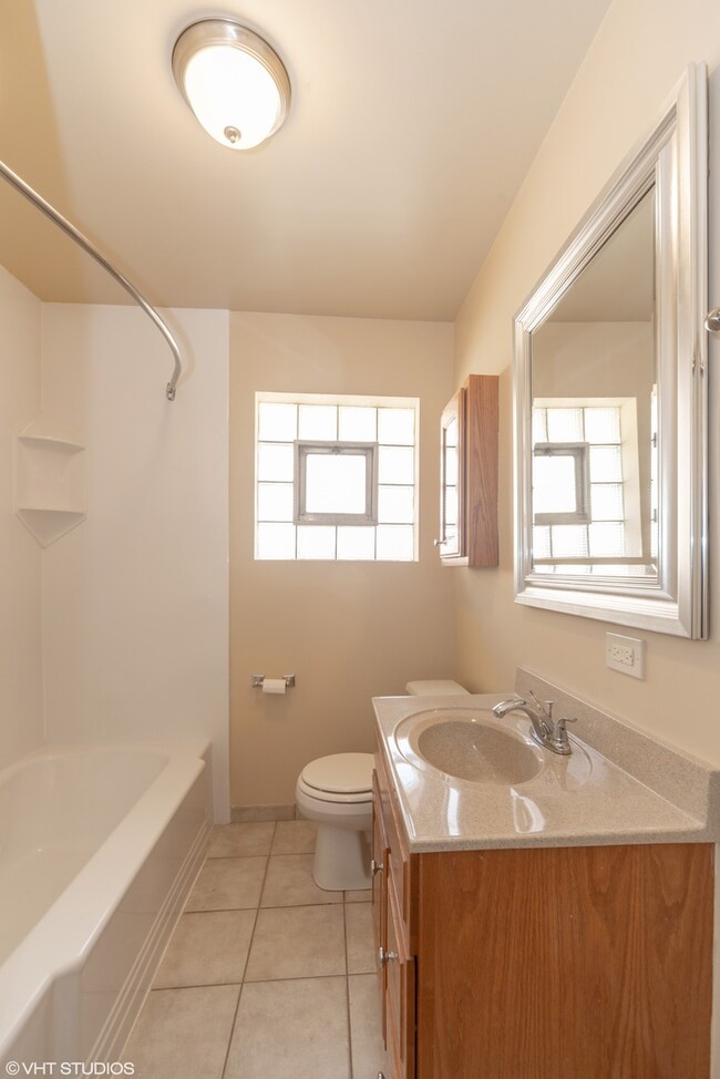 1631 Norfolk Ave, Westchester, IL 60154 - photo 4
