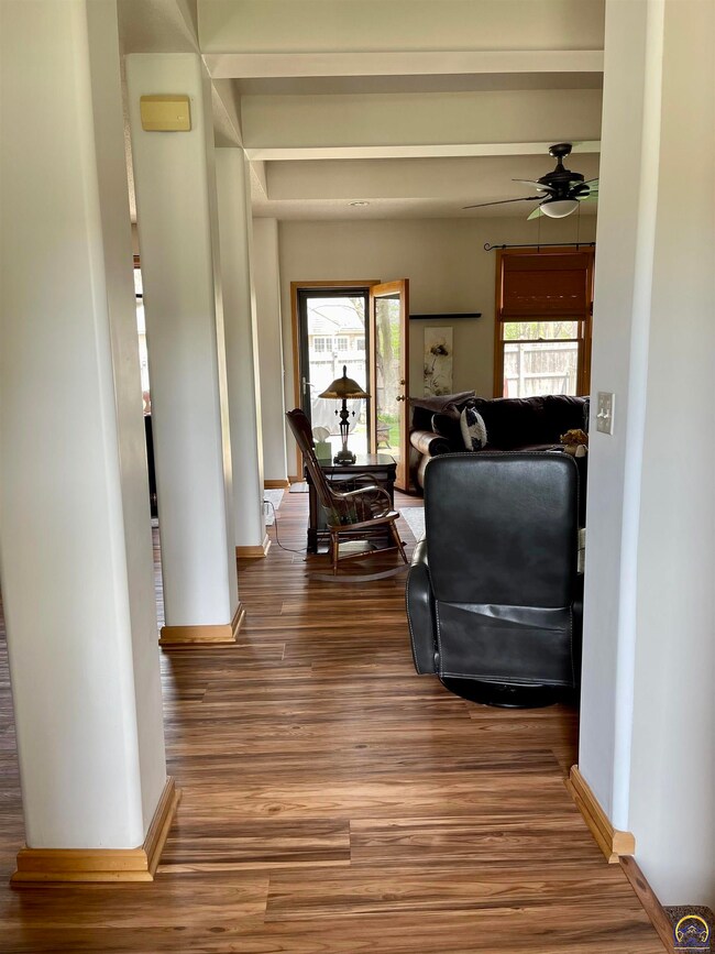 5720 SW 33rd Ct, Topeka, KS 66614 - photo 3