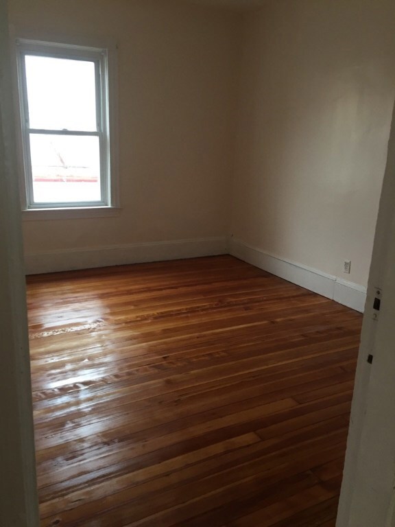 1367 Broad St, Providence, RI 02905 - photo 5