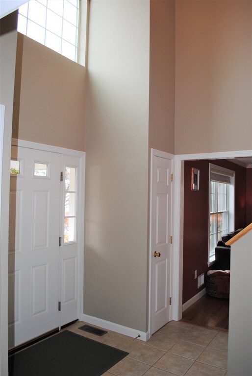 17 Sheerman Ln, Amherst, MA 01002 - photo 5