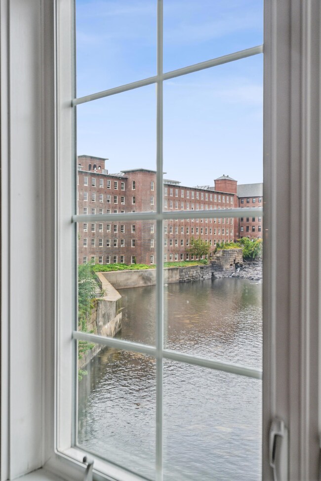 2 Main St unit 35-205, Biddeford, ME 04005 - photo 3