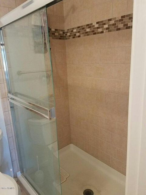 Bathroom:Shower