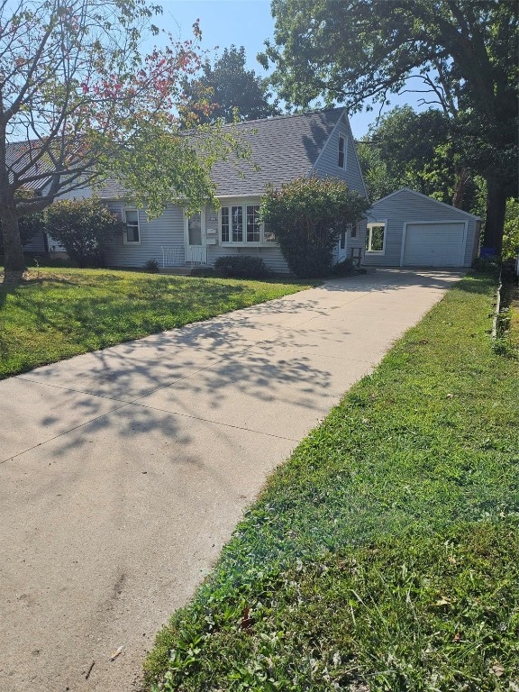 2861 Seely Ave SE, Cedar Rapids, IA 52403 - photo 2