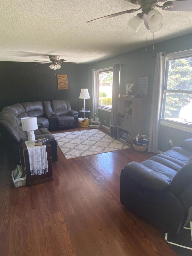 617 E 3rd St, Hugoton, KS 67951 - photo 5