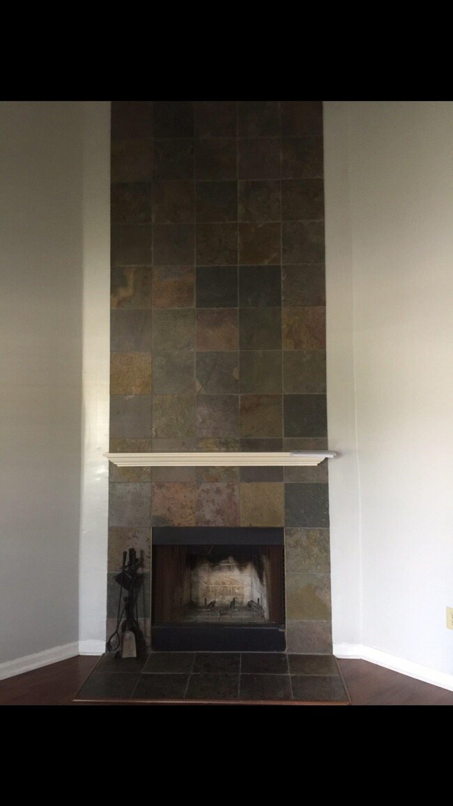 207 Christopher Dr, Nicholasville, KY 40356 - photo 4