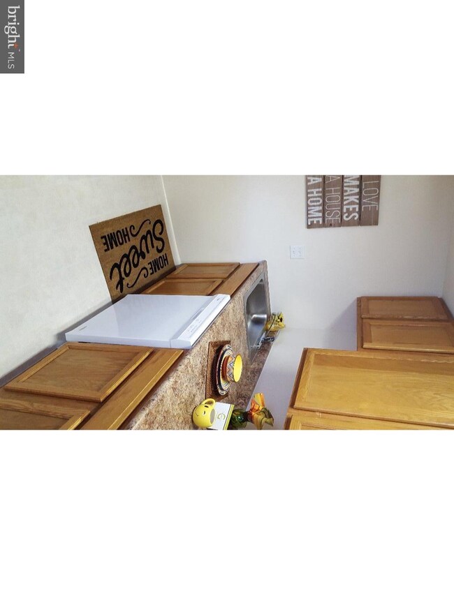 106 W North Ln unit B7, Conshohocken, PA 19428 - photo 2