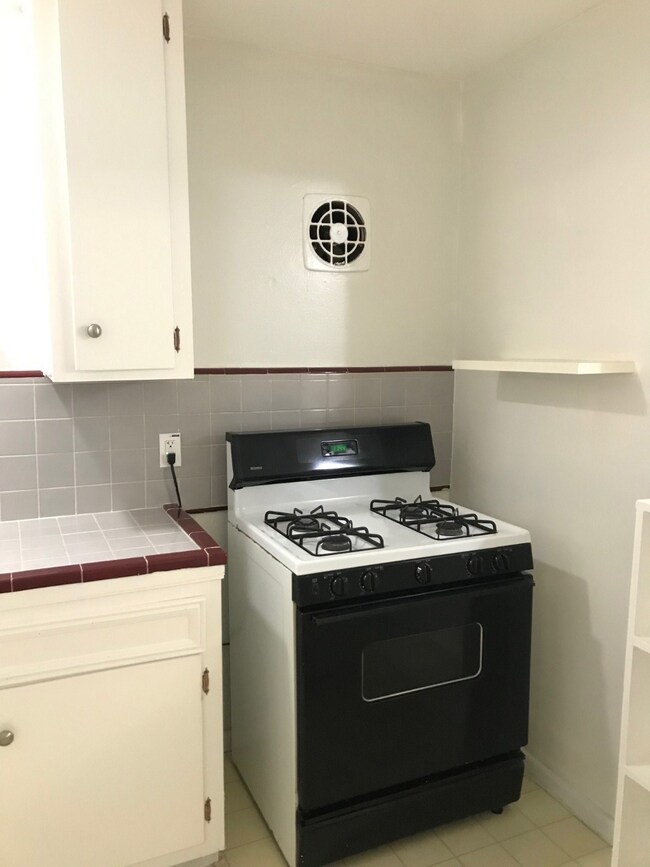 1608 Colquitt St unit 1, Houston, TX 77006 - photo 5