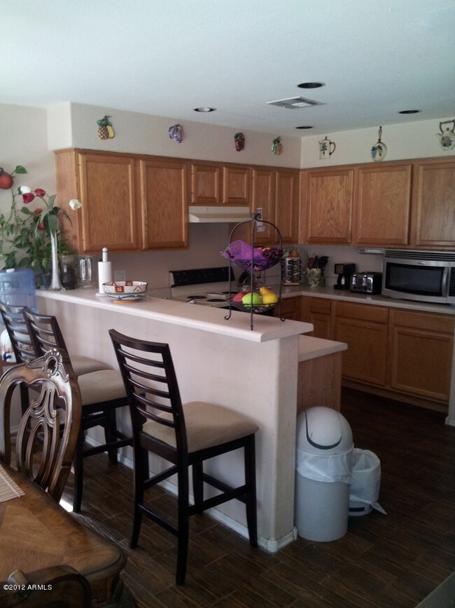 BREAKFAST BAR