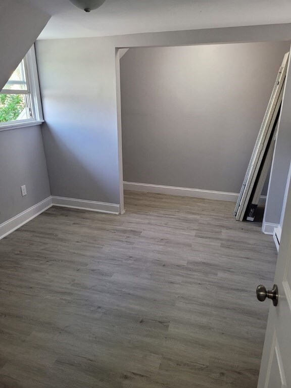 12 1/2 Benefit St unit 1, Worcester, MA 01610 - photo 4