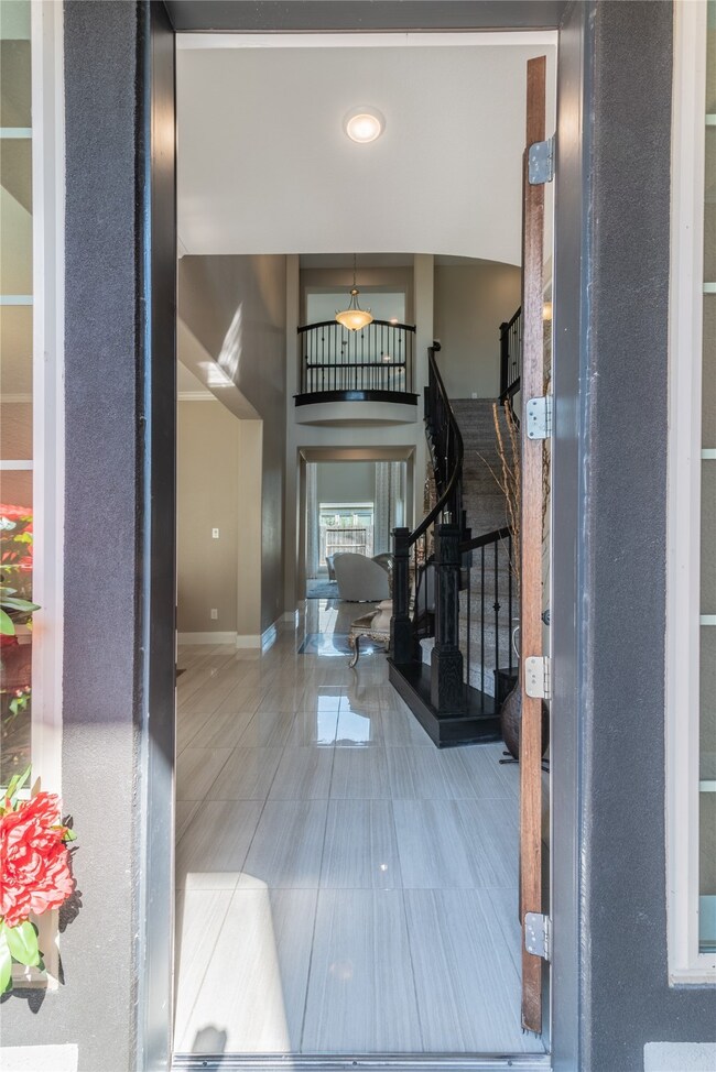 28418 Enchanted Shores Ln, Fulshear, TX 77441 - photo 6