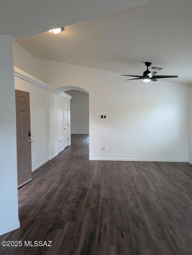 11483 W Magic Song St, Marana, AZ 85658 - photo 7