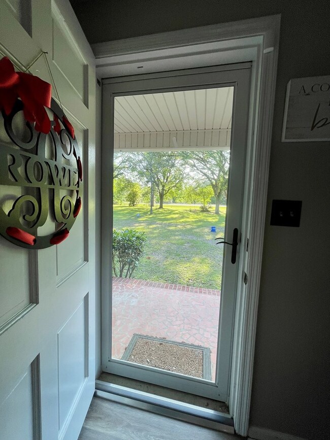 2422 Liberty Expy SE, Albany, GA 31705 - photo 3