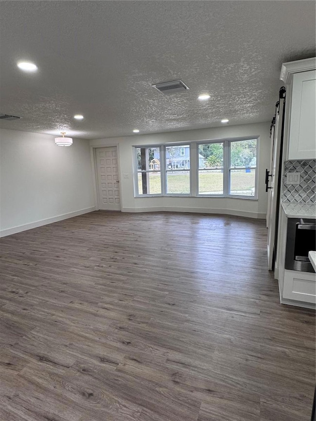 2933 Stearns Rd, Valrico, FL 33596 - photo 2