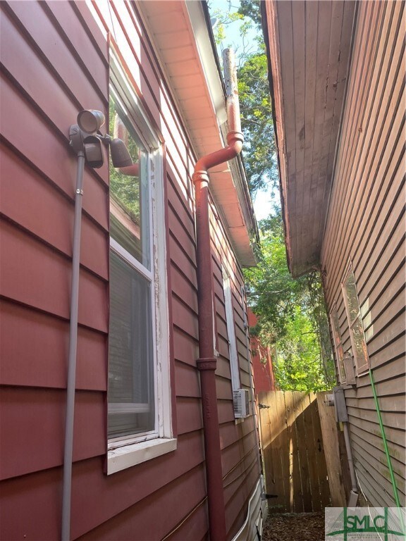 walkway to duplex
