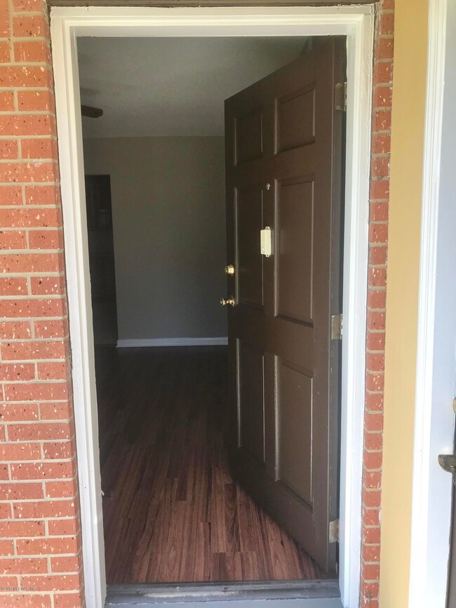 5956 Buckley Dr, Jacksonville, FL 32244 - photo 4