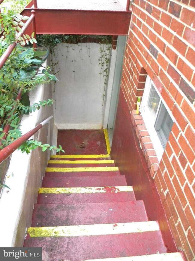 6120 84th Ave, New Carrollton, MD 20784 - photo 2