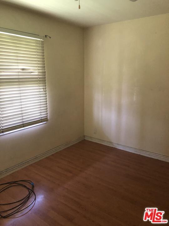 935 E 119th St, Los Angeles, CA 90059 - photo 2