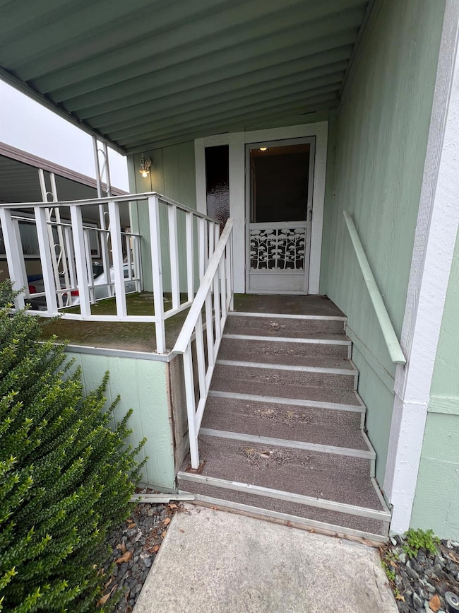 127 Sloop Ln, Modesto, CA 95356 - photo 4