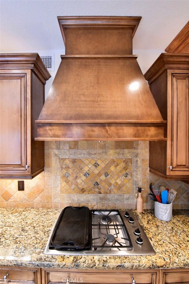 31485 Heitz Ln, Temecula, CA 92591 - photo 4