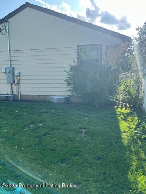 832 3rd Ave W, Dickinson, ND 58601 - photo 7