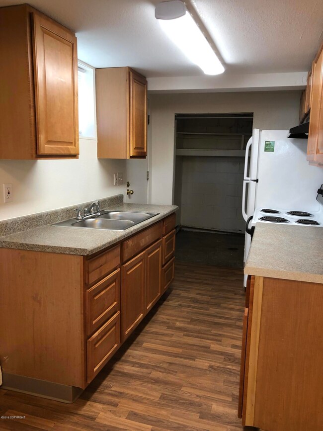 3908 Northwood Dr unit 2, Anchorage, AK 99517 - photo 6