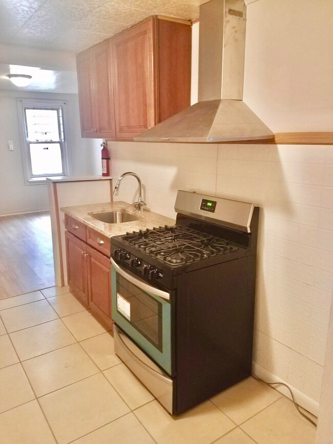 20 Jones St unit 1, Jersey City, NJ 07306 - photo 2