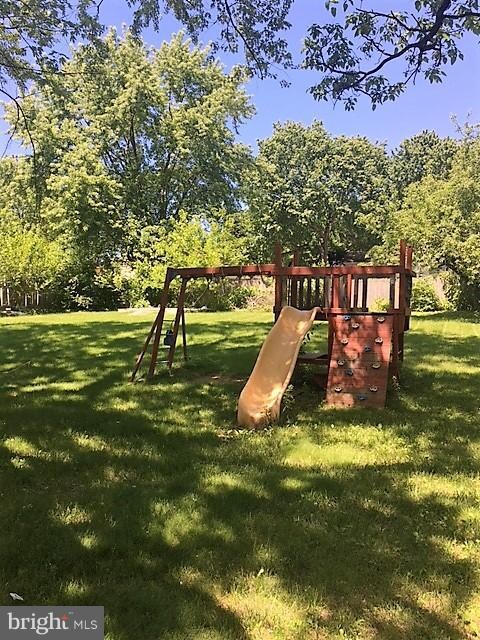 15425 Thompson Rd, Silver Spring, MD 20905 - photo 3