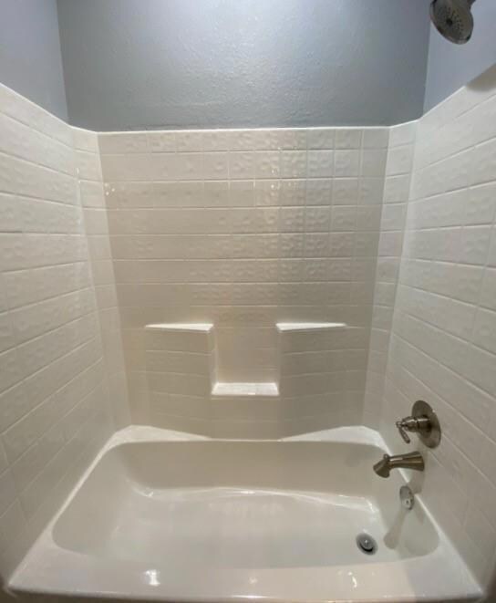 204 Pecan Hollow St unit 204, Ennis, TX 75119 - photo 5