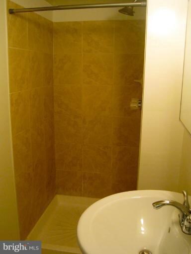 603 Girard St NE, Washington, DC 20017 - photo 3