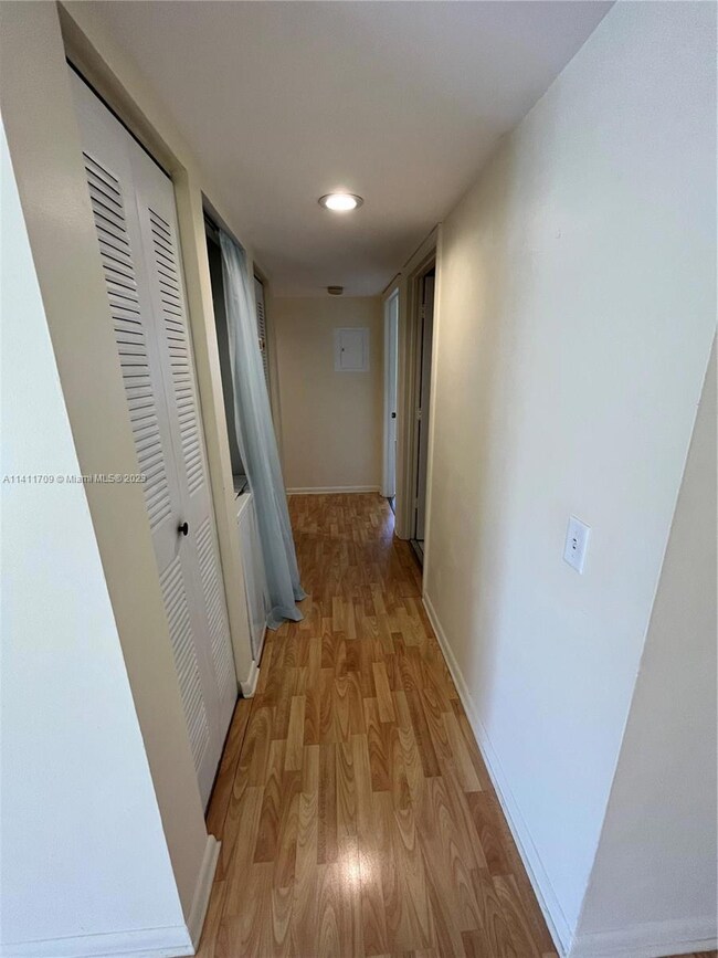 147 Waterside Dr, Hypoluxo, FL 33462 - photo 5