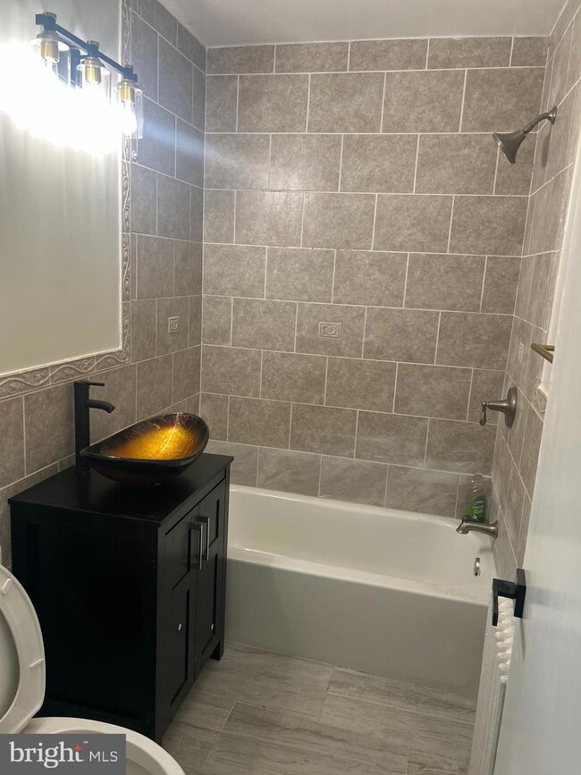 430 Ridge Rd SE unit 202, Washington, DC 20019 - photo 2