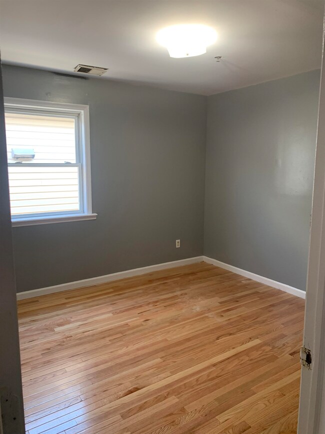 512 6th St unit 2, Union City, NJ 07087 - photo 5