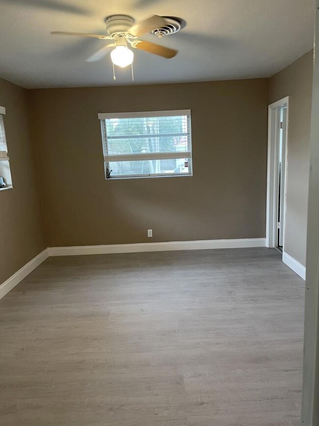 1518 Grant St unit 1, Hollywood, FL 33020 - photo 4