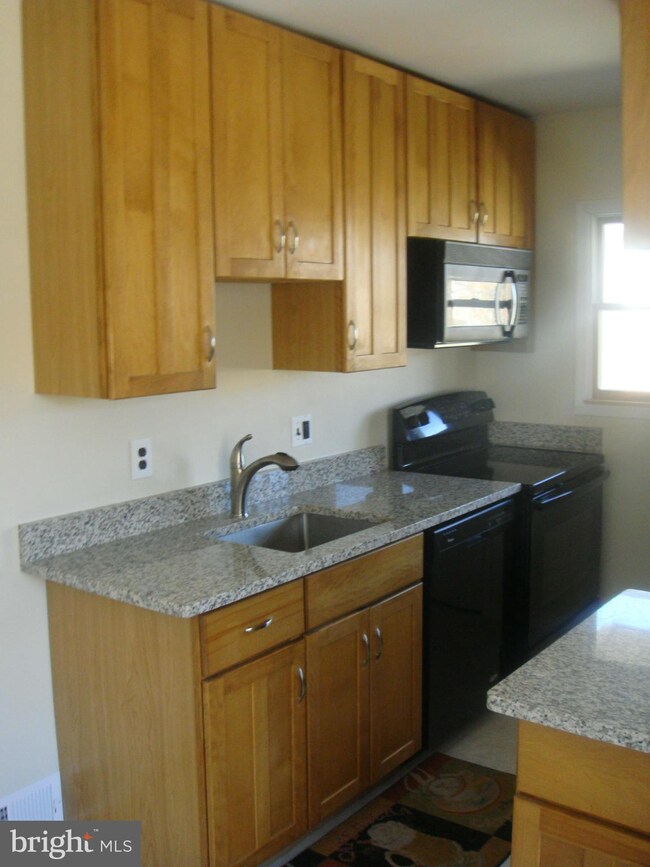 7906 Lockney Ave, Takoma Park, MD 20912 - photo 4