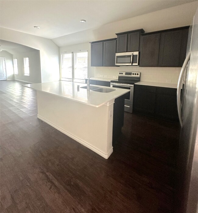 223 Garden Grove Dr, Waxahachie, TX 75165 - photo 5